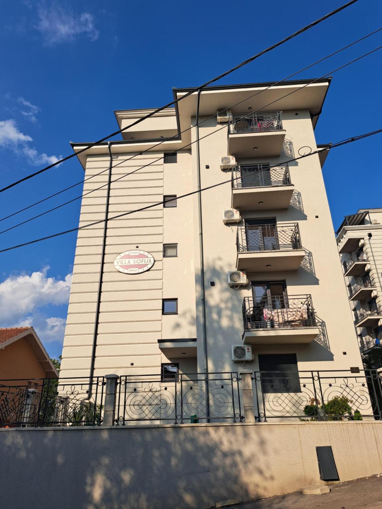442 Apartment