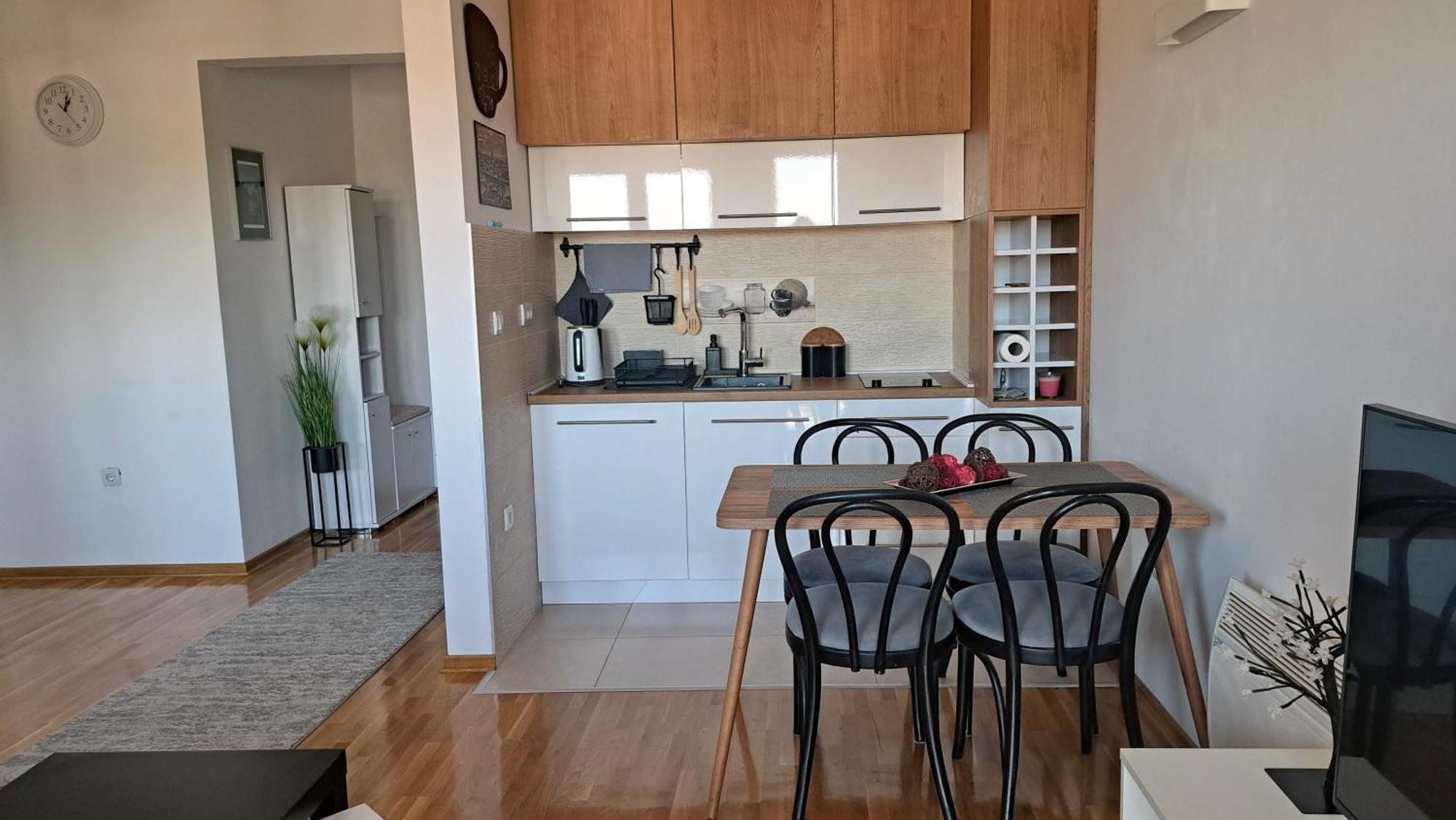 442 Apartment